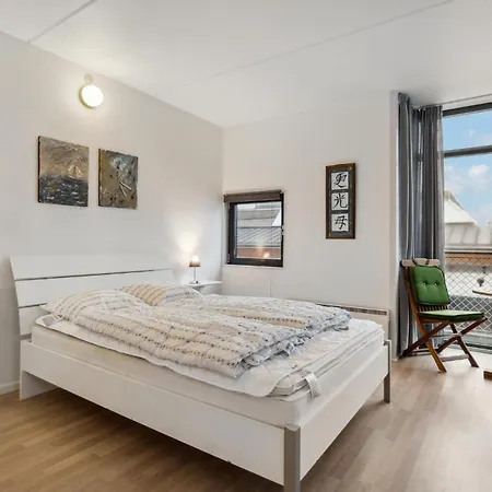 Bad, Lejl 50 דירה